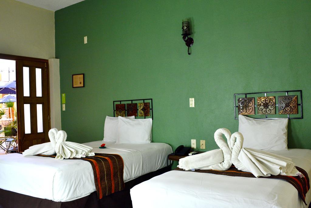 Hotel Aldama Colima Szoba fotó